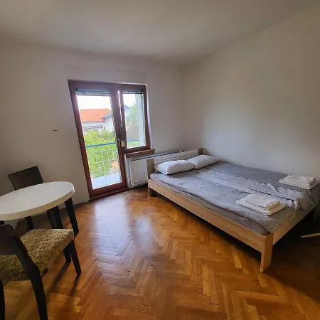 Homestay Garden House Ljubljana